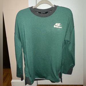 Nike Women’s Softball Crewneck